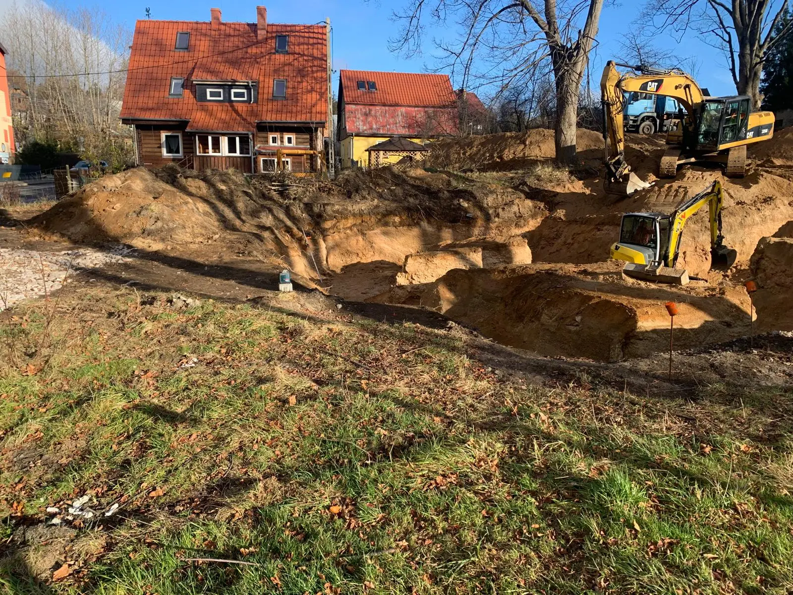 Prace ziemne pod budowę apartamentów Panorama Izery
