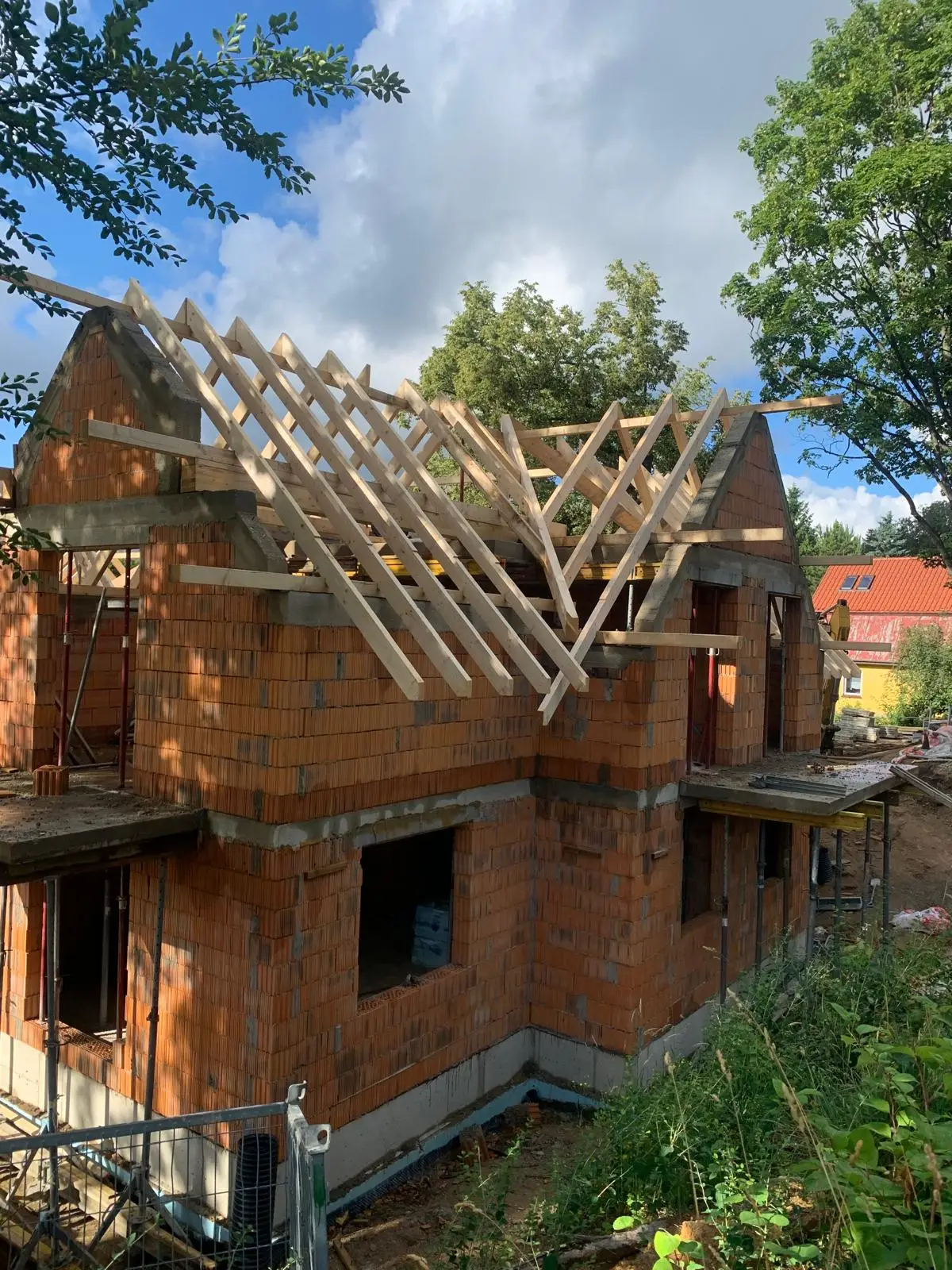 Panorama Izery – konstrukcja dachu w trakcie realizacji